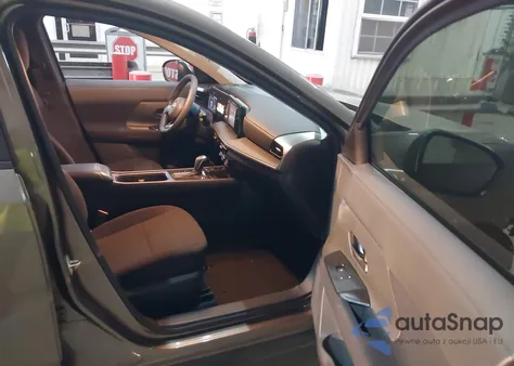 2025 Nissan Kicks S Intelligent Awd z USA, uszkodzony, nr VIN 3N8AP6BB6SL372213